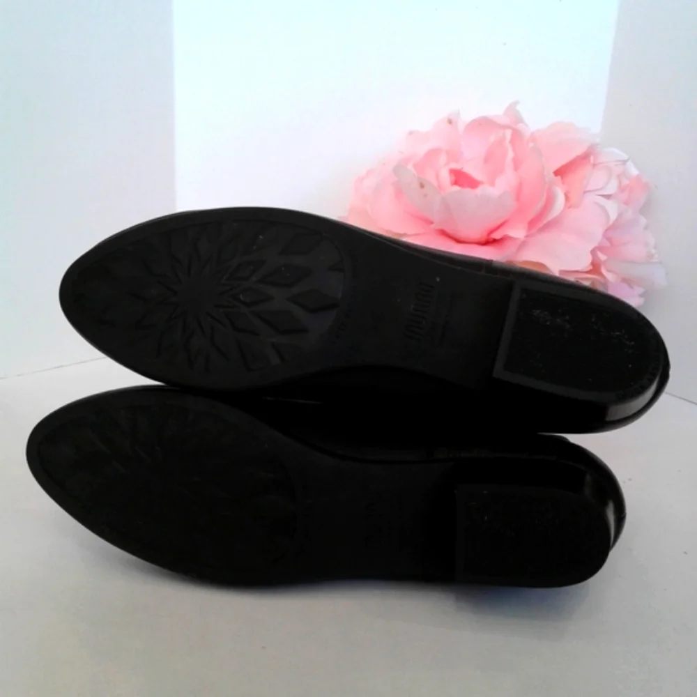 MUNRO black  genuine leather anckle boots